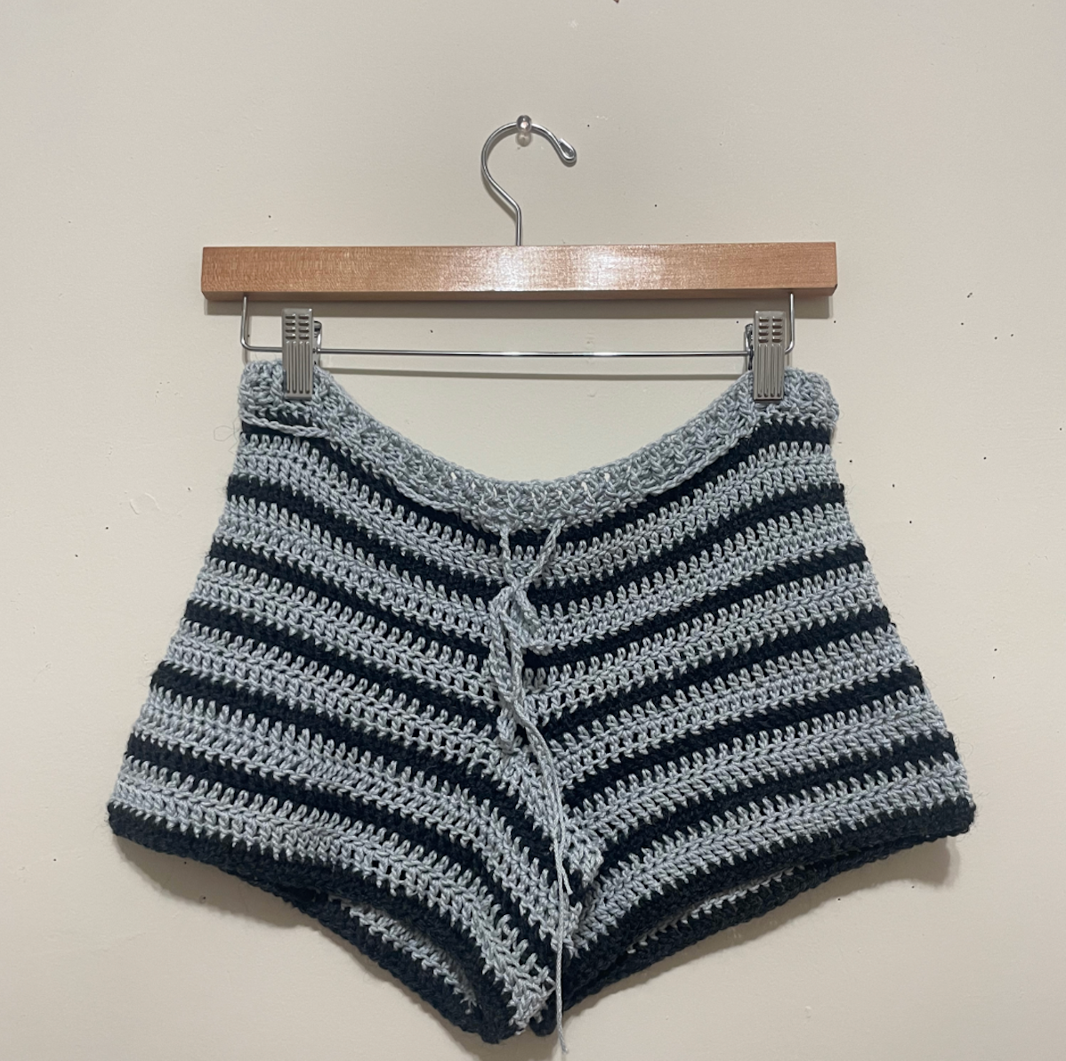 blue and grey booty